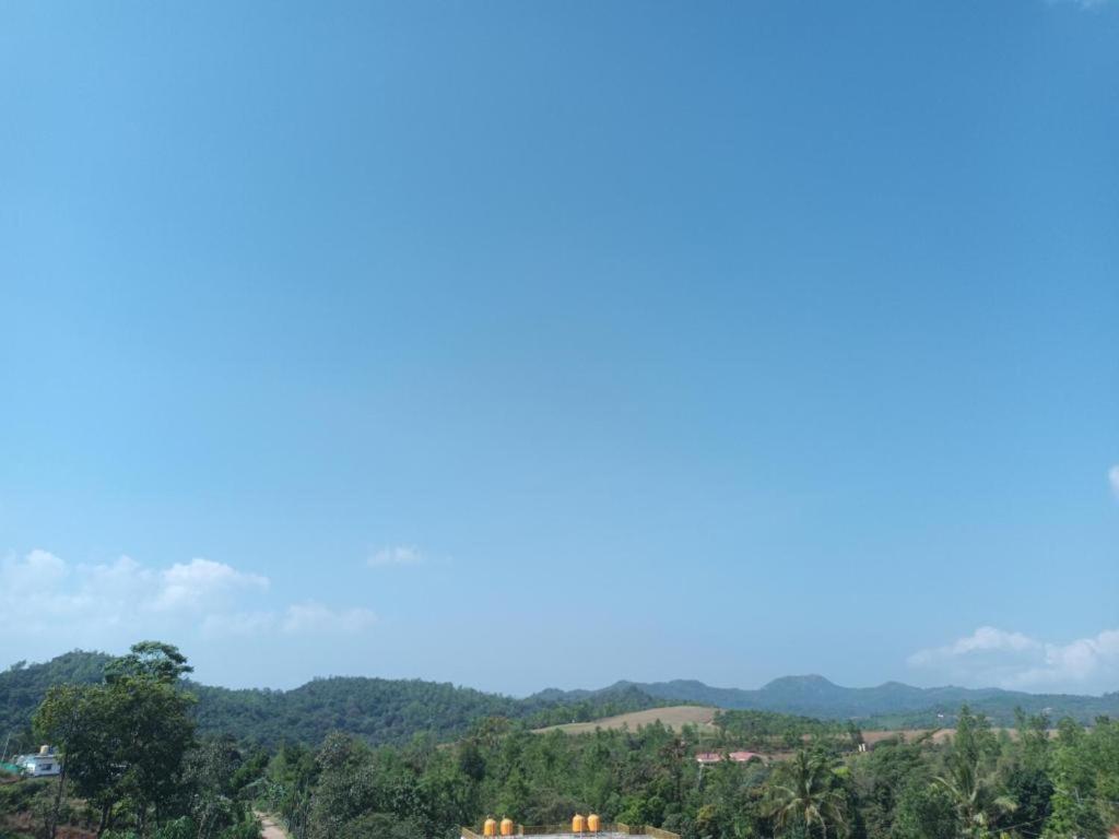 מדיקרי Misty Coorg Greens מראה חיצוני תמונה